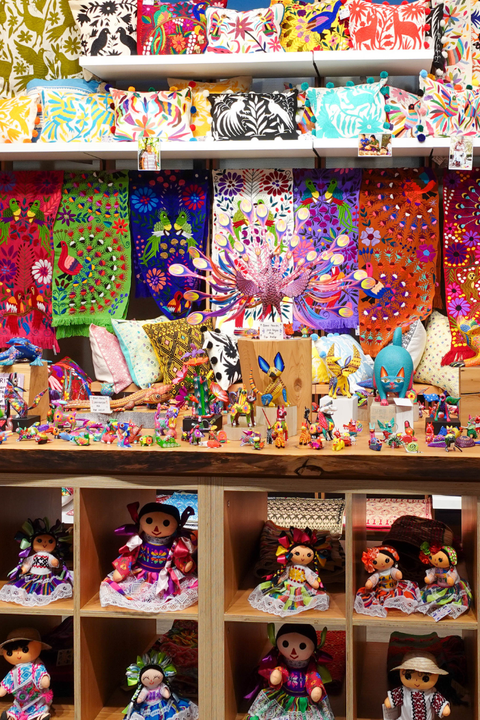 Mexican Artesanias in Chicago: Local Vendors Preserve Cultural Heritage